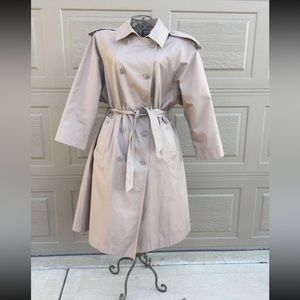 Sheridan Square women's trench coat spring, fall Taupe size 10Petite